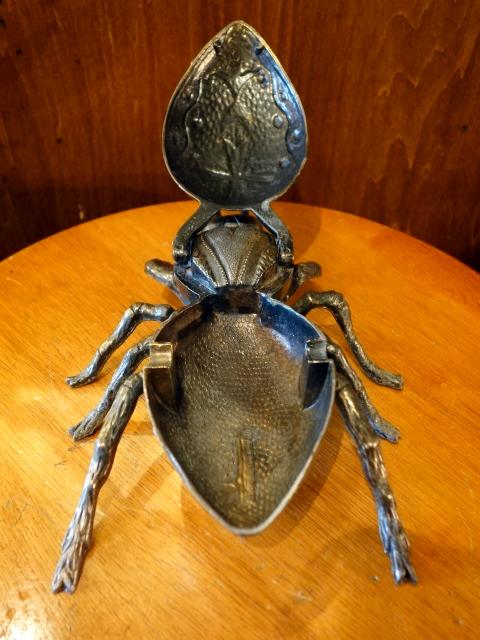 イタリア製真鍮クモ置物通販　蜘蛛灰皿　スパイダーオブジェ　昆虫置物　LCM 7058（3）