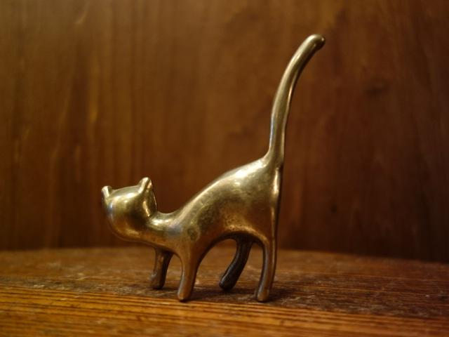 ビンテージ真鍮製ネコ置物　猫リングホルダー　LCM 7261（4）