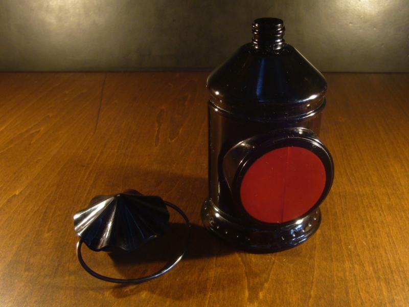 Avonのガラスボトル、香水ボトル（香水ビン、瓶）　LCM 4138（3）