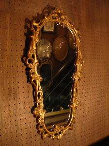 decorative wall mirror