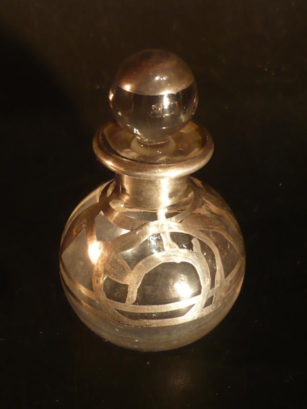 フランス製ガラス香水ビン　シルバーオーバーレイ　LCM 3055（2）