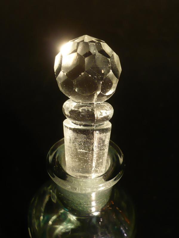 ボヘミアングリーンカットガラス香水ビン　LCM 3084（3）