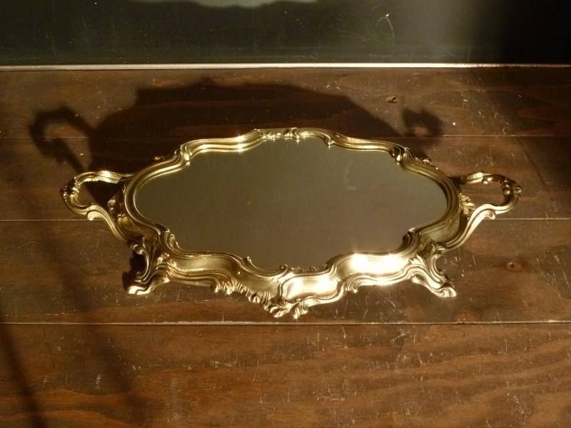 Mirror tray