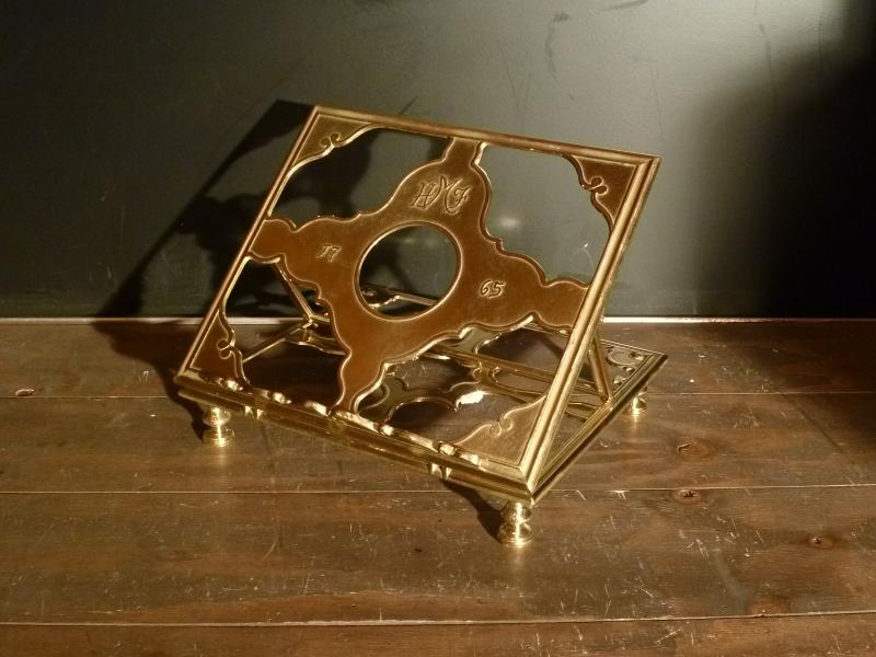 Book stand