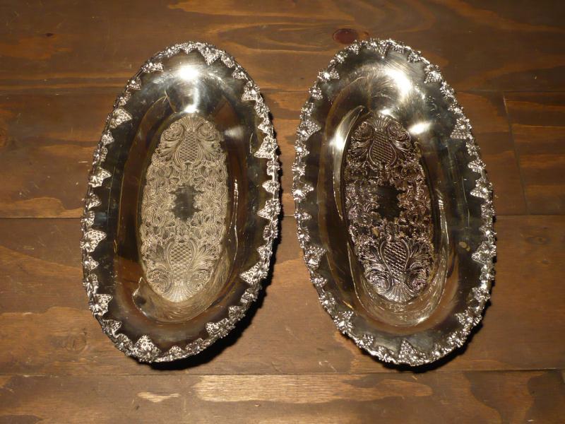 silver grape oval tray(2点あり!)