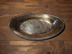 silver oval tray