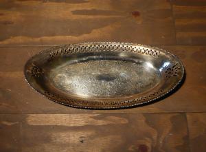 silver oval tray