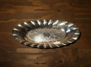 silver oval tray