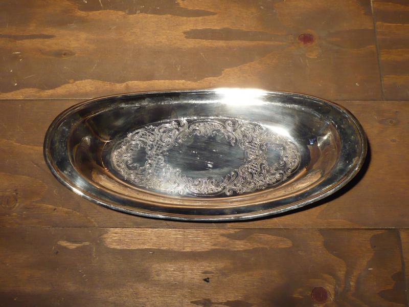 silver oval tray