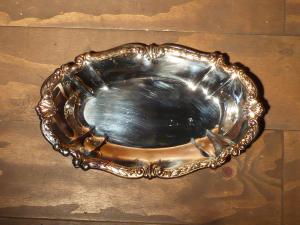 silver oval tray