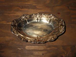 silver oval tray