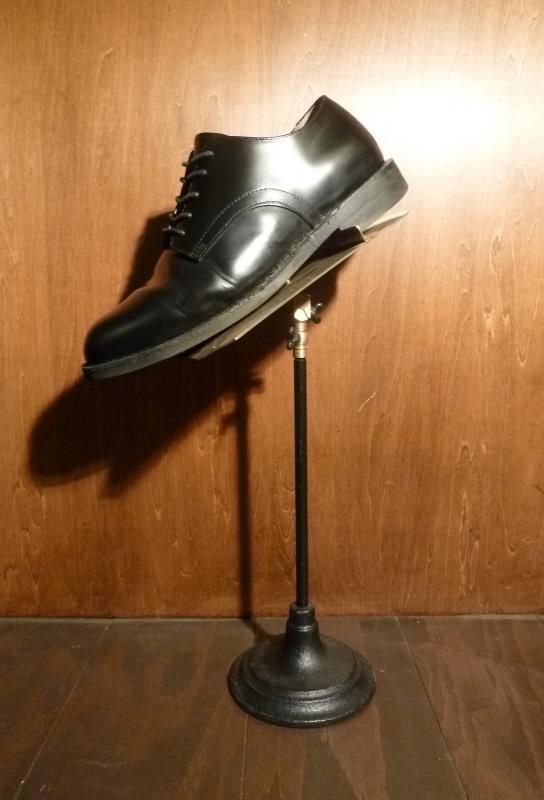 Shoes stand