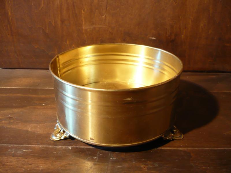 Dutch brass bucket