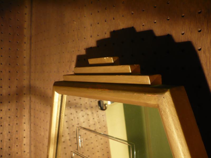 イタリア製インテリア壁掛け鏡、アンティークウッド（木）アールデコミラー　LCK 0513（3）