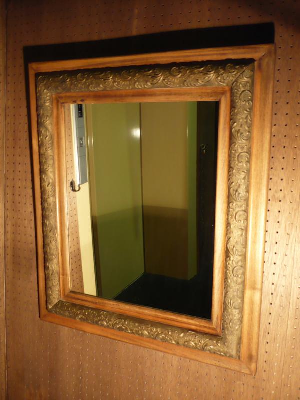 イタリア製インテリア壁掛け鏡、ウッド（木）アンティークミラー　LCK 0515（1）
