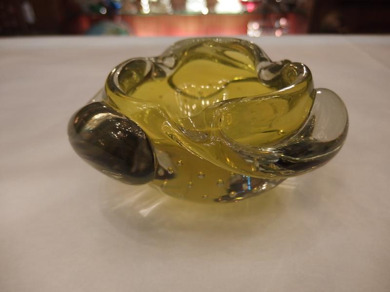 イタリアムラノガラスオブジェ　ヴィンテージアートガラス灰皿　気泡入り　クリアー×黄色　　USM 1334（2）