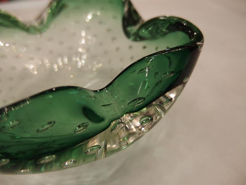 イタリアムラノガラスオブジェ　ヴィンテージアートガラス灰皿　気泡入り　クリアー×緑　USM 1338（5）