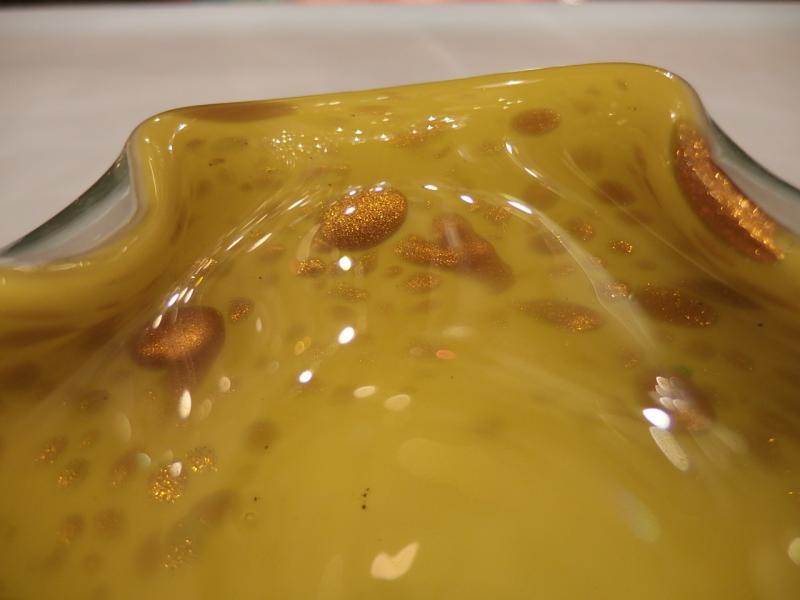 イタリアムラノガラスオブジェ　ヴィンテージアートガラス灰皿　白×黄色×金の気泡　USM 1346（5）