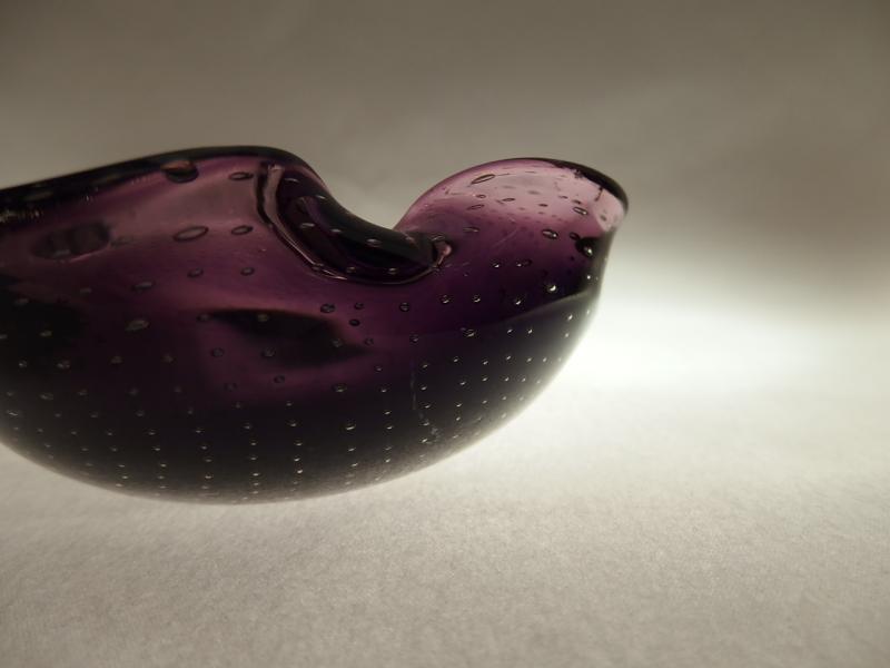 イタリアムラノガラスオブジェ　ヴィンテージアートガラス灰皿　気泡入り　紫　USM 1390（2）