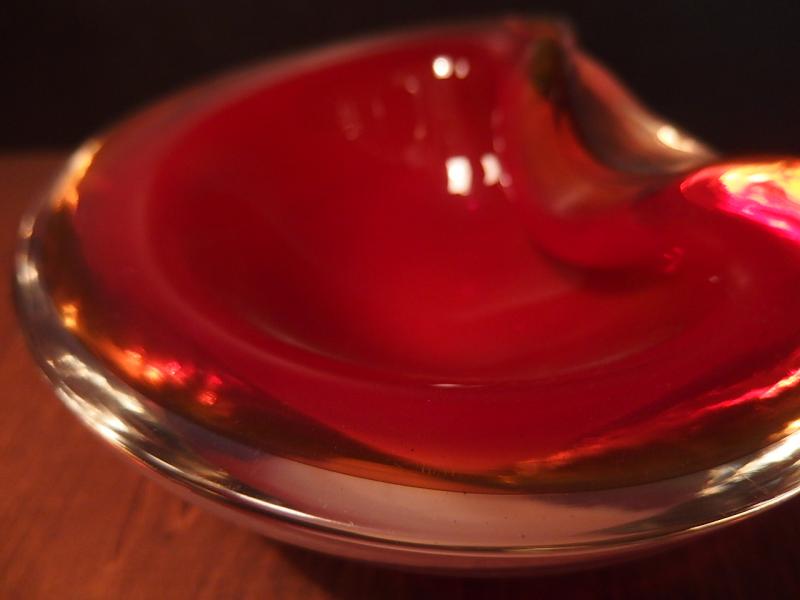 イタリアムラノガラスオブジェ　ヴィンテージアートガラス灰皿　白×アンバー×赤　USM 1394（7）