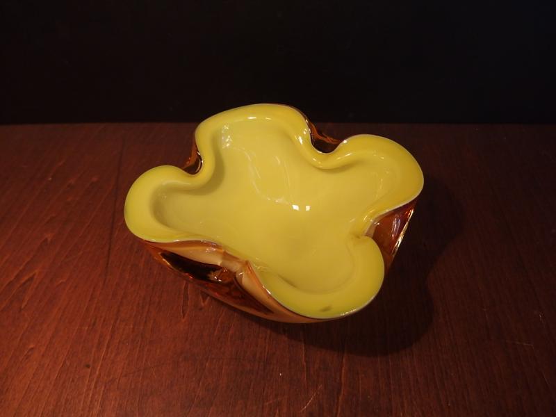 イタリアムラノガラスオブジェ　ヴィンテージアートガラス灰皿　黄×アンバー　USM 1396（6）
