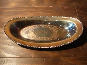 silver oval tray（脚つき）