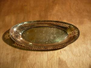 silver oval tray