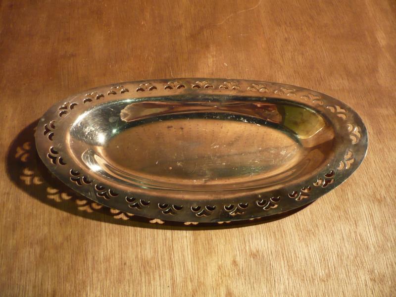 silver oval tray
