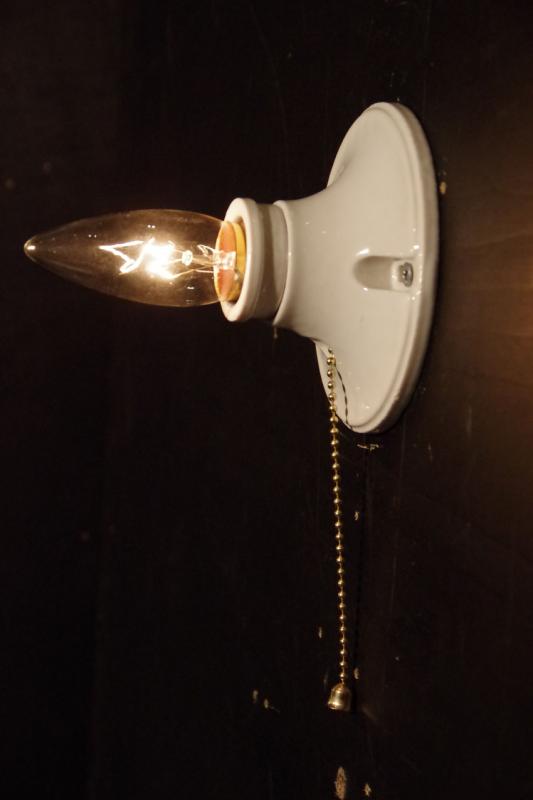 磁器製ウォールブラケット、ドイツ製壁ブラケット照明、ウォールランプ、ライト、レトロ照明　LCB 0336（4）