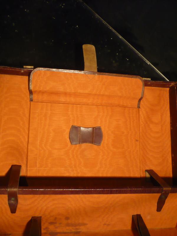 アンティークトランクケース　旅行カバン　スーツケース　革　レザー　LCM 4323（5）