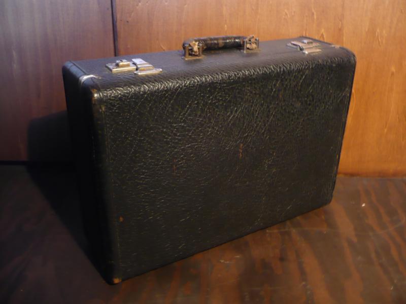 black trunk case