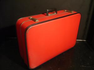 red trunk case