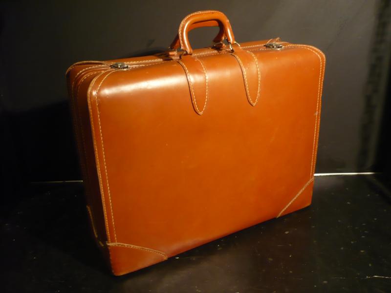 leather trunk case