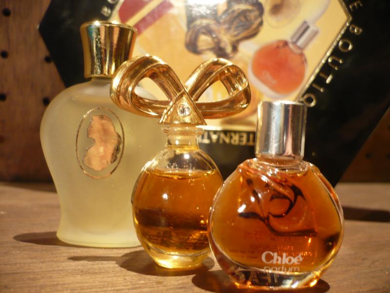 インテリア・ディスプレイ雑貨　パフュームボトル　LCM 4483　French glass perfume bottles SET（3）