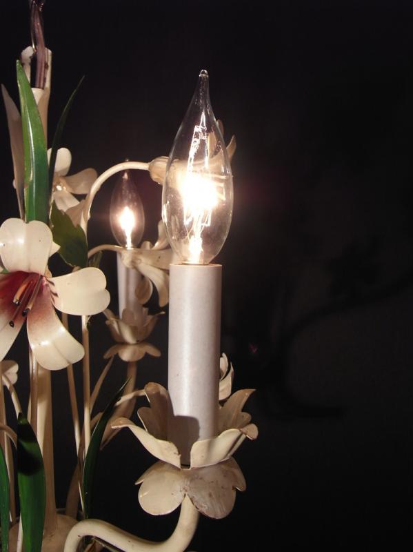 リビング照明、フランス製フラワーシャンデリア、花付きシャンデリア、白塗りアイアンシャンデリア　BCH 0074（2）