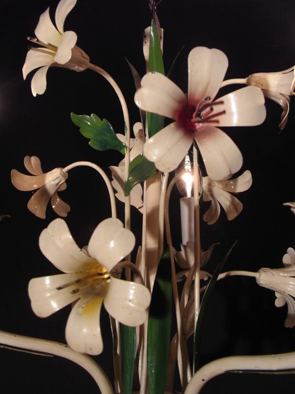 リビング照明、フランス製フラワーシャンデリア、花付きシャンデリア、白塗りアイアンシャンデリア　BCH 0074（5）