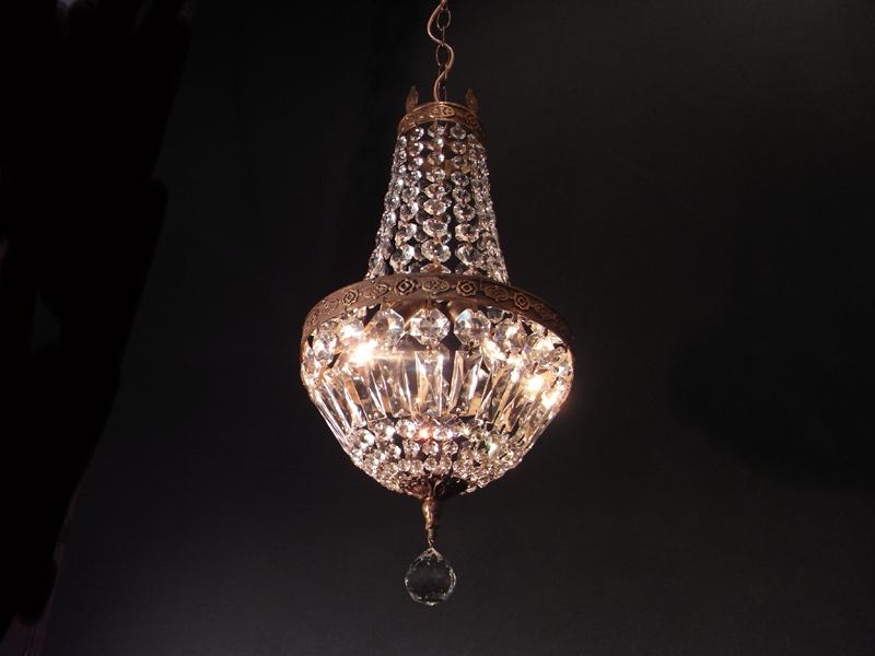 フランス製小型真鍮シャンデリア（エンパイア洋梨型クリスタルガラスビーズシャンデリア）インテリア照明　LCH 0937（3）