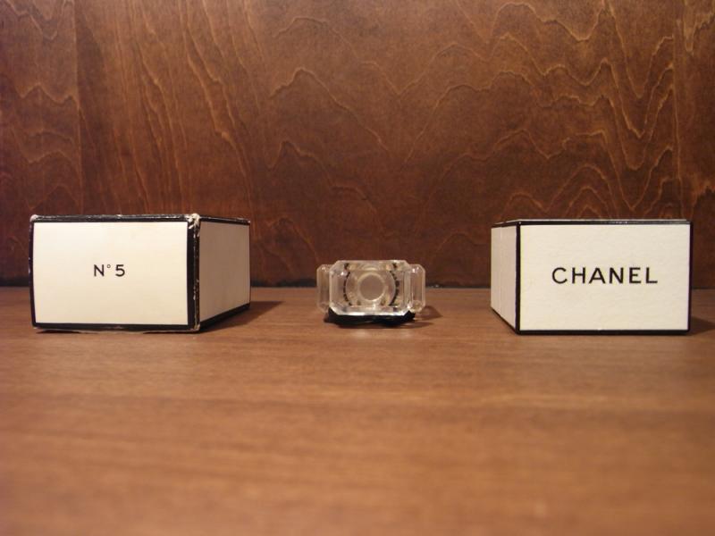 CHANEL N°5 香水瓶、ミニチュア香水ボトル、ミニガラスボトル、サンプルガラス瓶 LCC 0471(5)