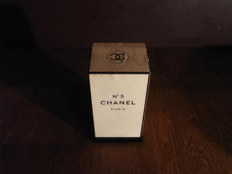 CHANEL N°5 香水瓶、ミニチュア香水ボトル、ミニガラスボトル、サンプルガラス瓶　LCC 0666（4）