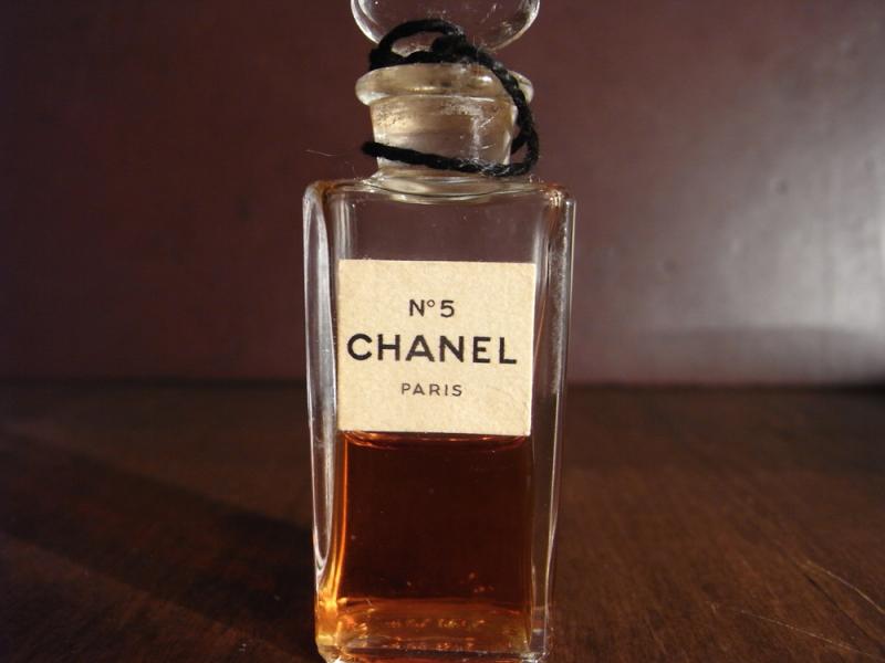 CHANEL N°5 香水瓶、ミニチュア香水ボトル、ミニガラスボトル、サンプルガラス瓶　LCC 0666（5）