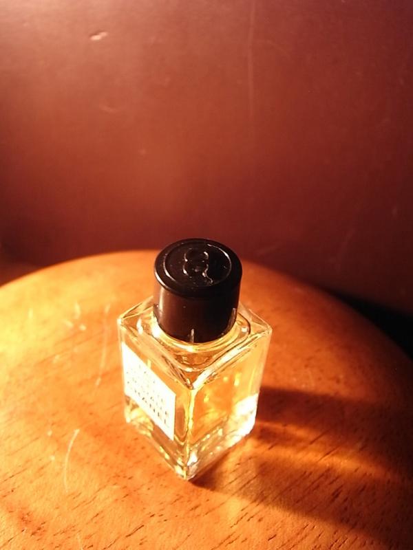 CHANEL CRISTALLE 香水瓶、ミニチュア香水ボトル、ミニガラスボトル、サンプルガラス瓶 LCC 0753(4)