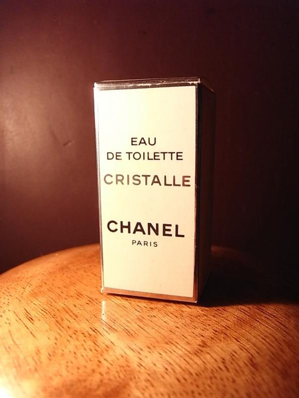 CHANEL CRISTALLE 香水瓶、ミニチュア香水ボトル、ミニガラスボトル、サンプルガラス瓶　LCC 0673（6）