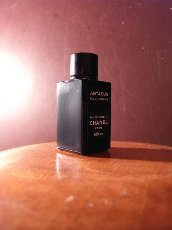 CHANEL ANTAEUS POUR HOMME香水瓶、ミニチュア香水ボトル、ミニガラスボトル、サンプルガラス瓶　LCC 0703（3）