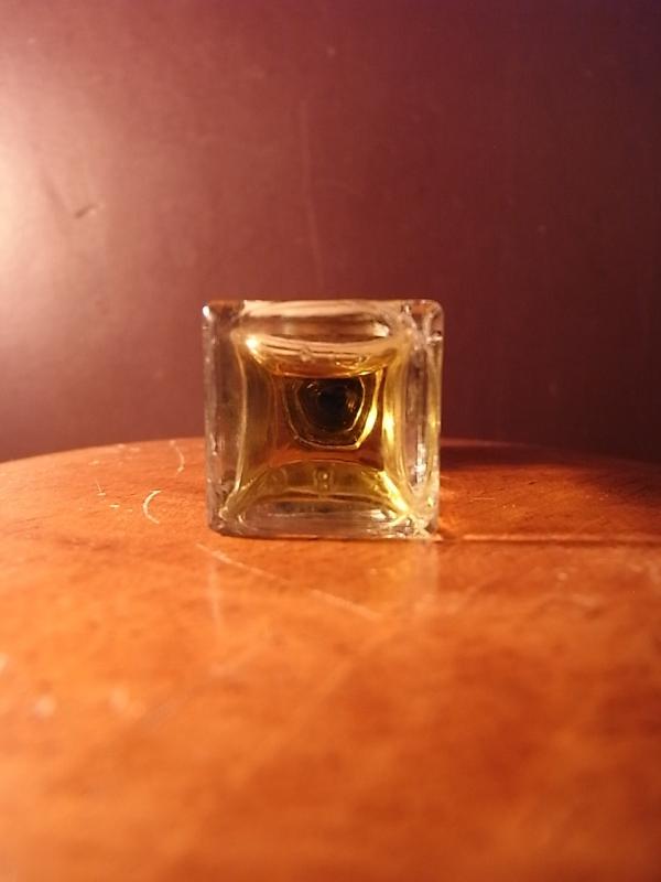 CHANEL N°5 香水瓶、ミニチュア香水ボトル、ミニガラスボトル、サンプルガラス瓶 LCC 0084(4)