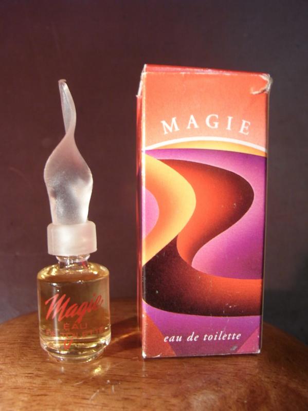 glass perfume bottle（箱付）