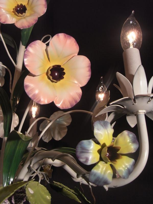 リビング照明、イタリア製フラワーシャンデリア、花付きシャンデリア、白塗りアイアンシャンデリア　LCH 0989（4）