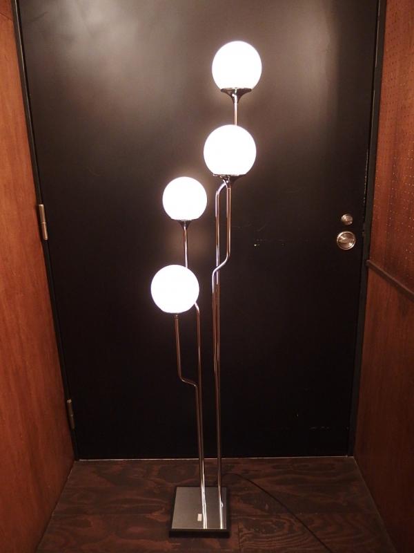 Reggiani chrome floor lamp 4灯