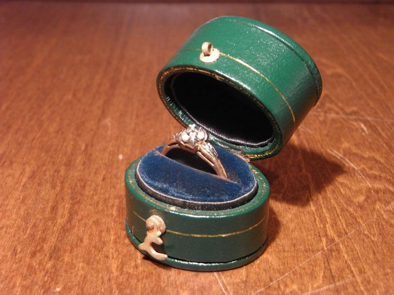 Italian green leather ring display case