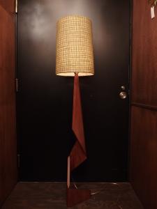 Danish teak sculpture floor lamp 1灯