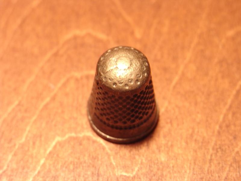イタリア製ミニ指貫、ミニチュア指ぬき　LCM 5425（2）